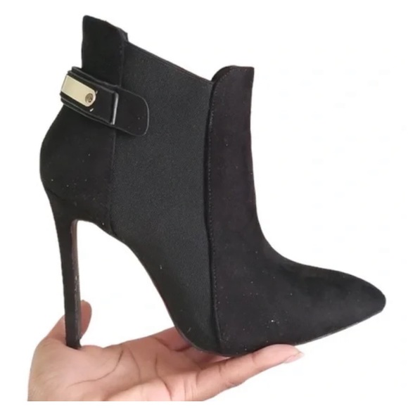 Liliana Lorene-1 booties size 7.5 Black Heel ankle women’s gold detail point - Picture 8 of 9